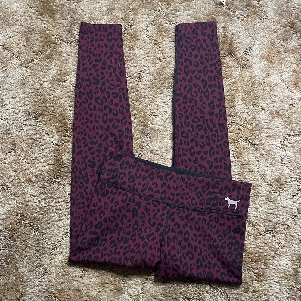 PINK‎ Victoria’s Secret Maroon Purple Leopard Print Legging Size Small